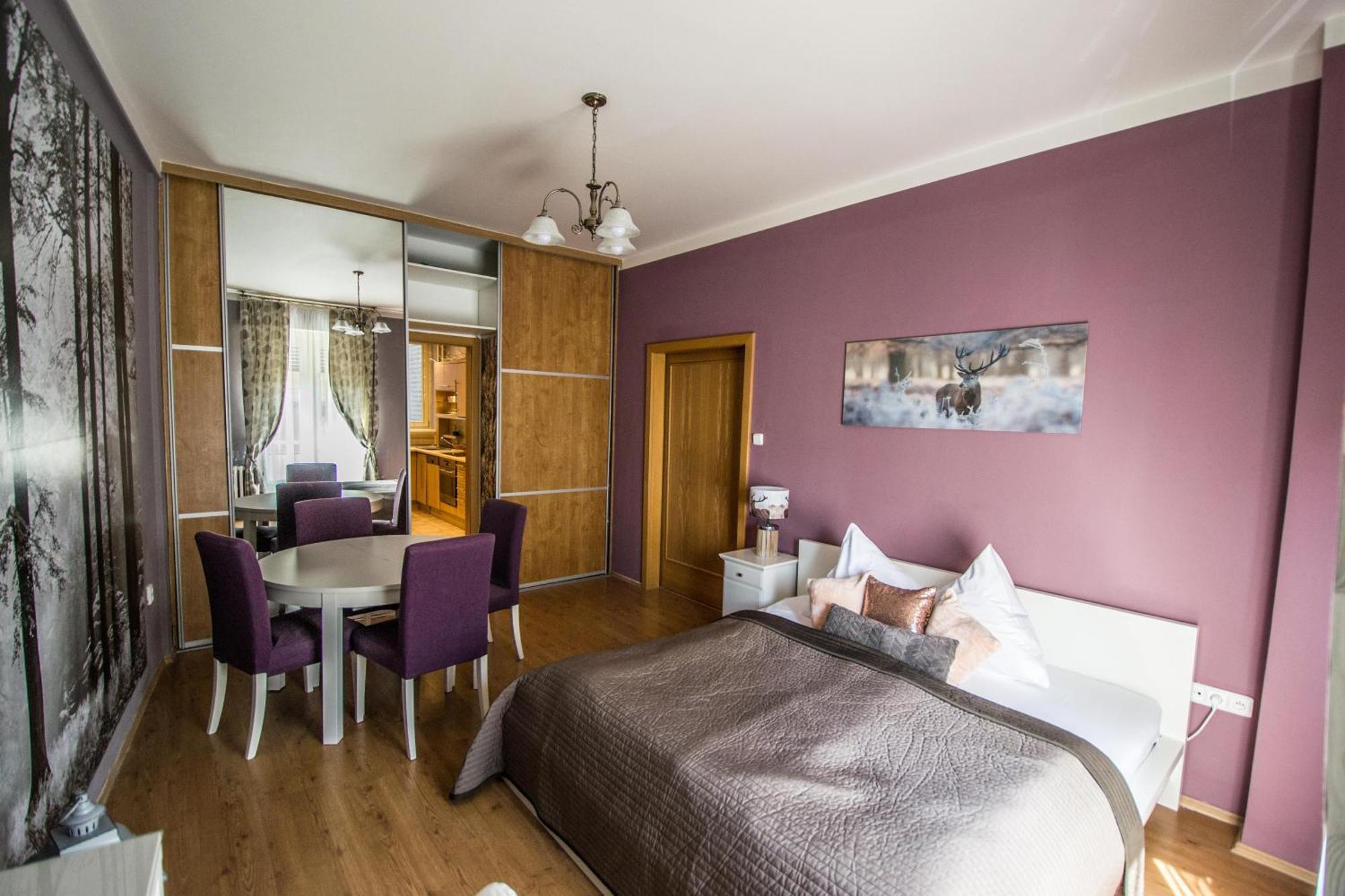 Main Prague Square Apartments Sauna And Fireplace Экстерьер фото