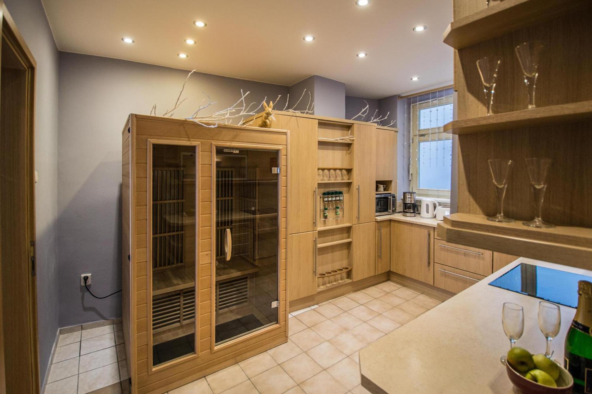 Main Prague Square Apartments Sauna And Fireplace Экстерьер фото