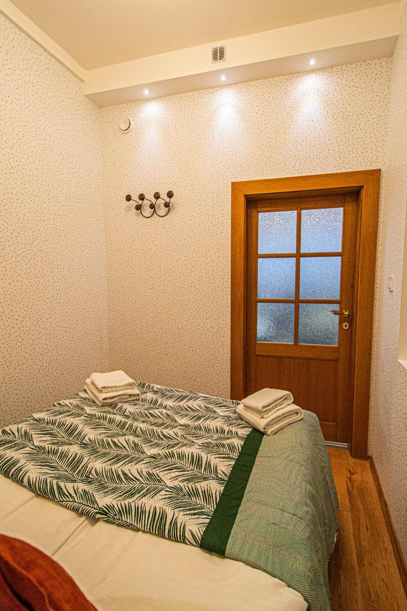 Main Prague Square Apartments Sauna And Fireplace Экстерьер фото