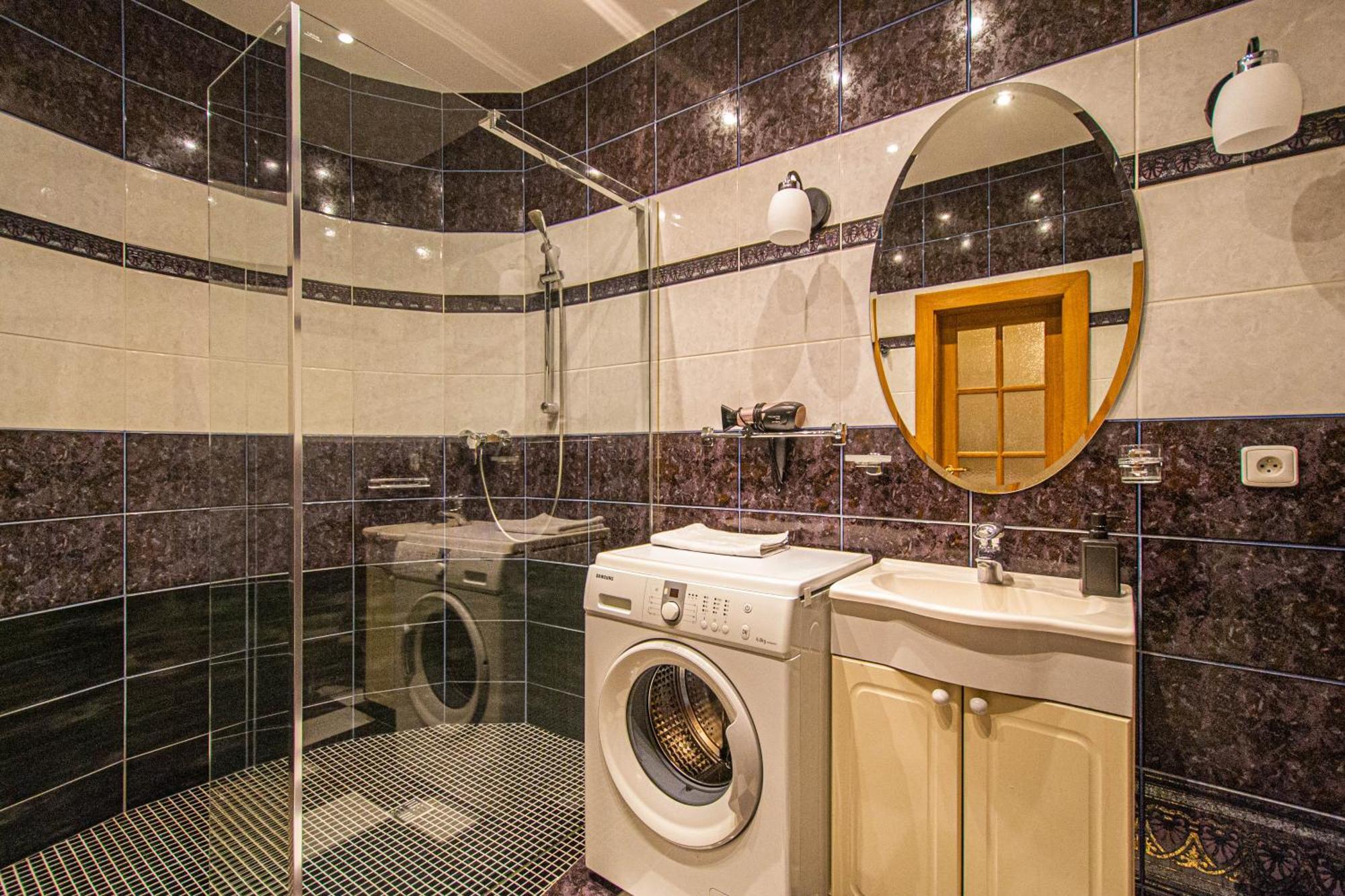 Main Prague Square Apartments Sauna And Fireplace Экстерьер фото